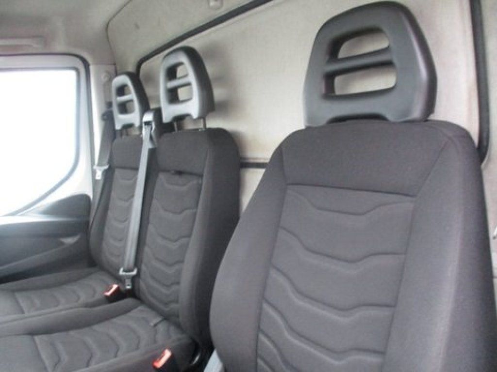 Koffer Transporter Iveco Daily 35C15 LBW