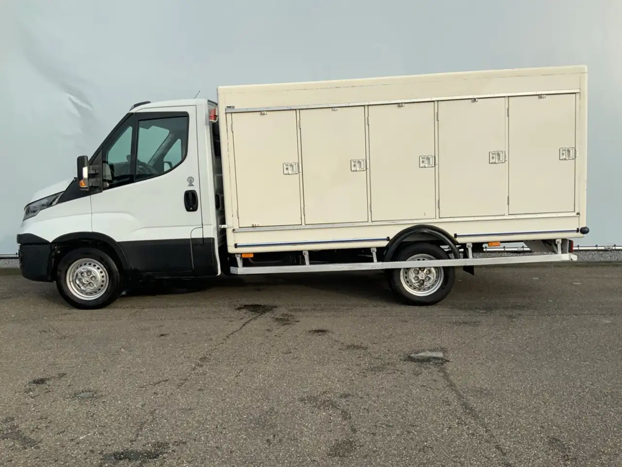 Koffer Transporter Iveco Daily 35S13 2.3 345 Vriezer/Koel ijswagen _40 gr. 10 Deu