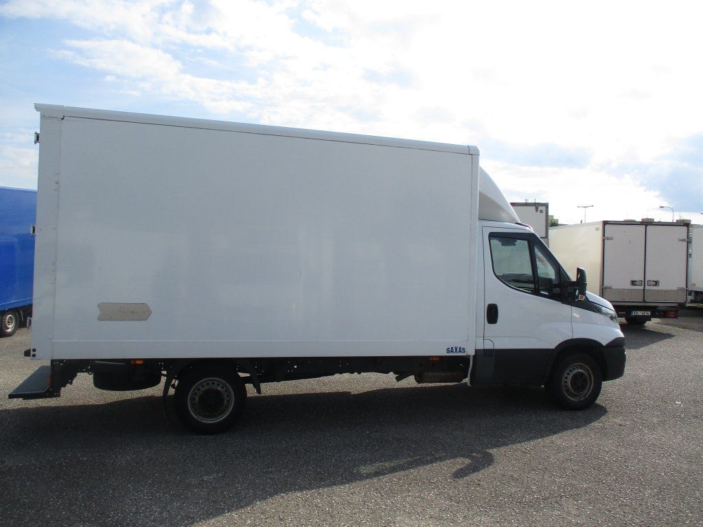 Koffer Transporter Iveco Daily 35S16