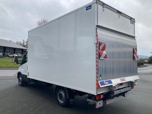 Koffer Transporter Iveco Daily 35S16HA8 Ladebordwand