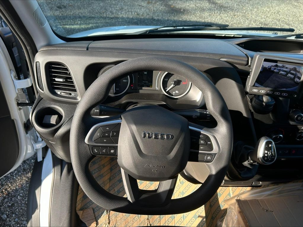 Koffer Transporter Iveco Daily Koffer 35S14H 100 kW (136 PS), Schaltge...
