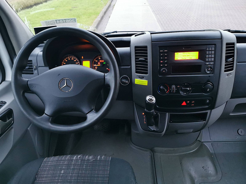 Kastenwagen Mercedes-Benz Sprinter 316 ngt benzine: das Bild 7