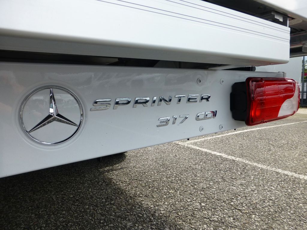 Koffer Transporter Mercedes-Benz Sprinter 317 CDI Koffer Türen Premium: das Bild 23