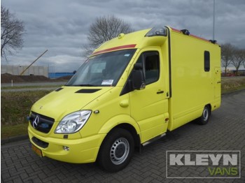 Koffer Transporter Mercedes-Benz Sprinter AMBULANCE container ambulance: das Bild 1