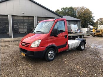 Minisattelzug Iveco Daily 35C18 Be Trekker 12 Ton iveco Daily 35C18 (27)