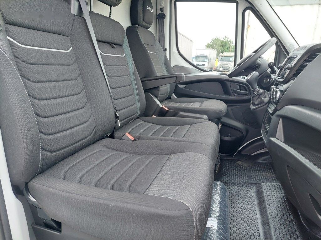 Transporter mit Plane IVECO Daily 50C18 Himatic 4x2