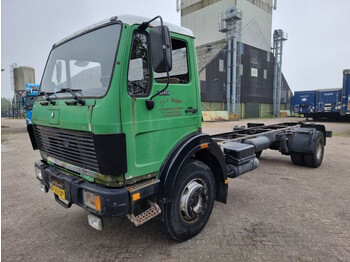 MERCEDES-BENZ Fahrgestell LKW