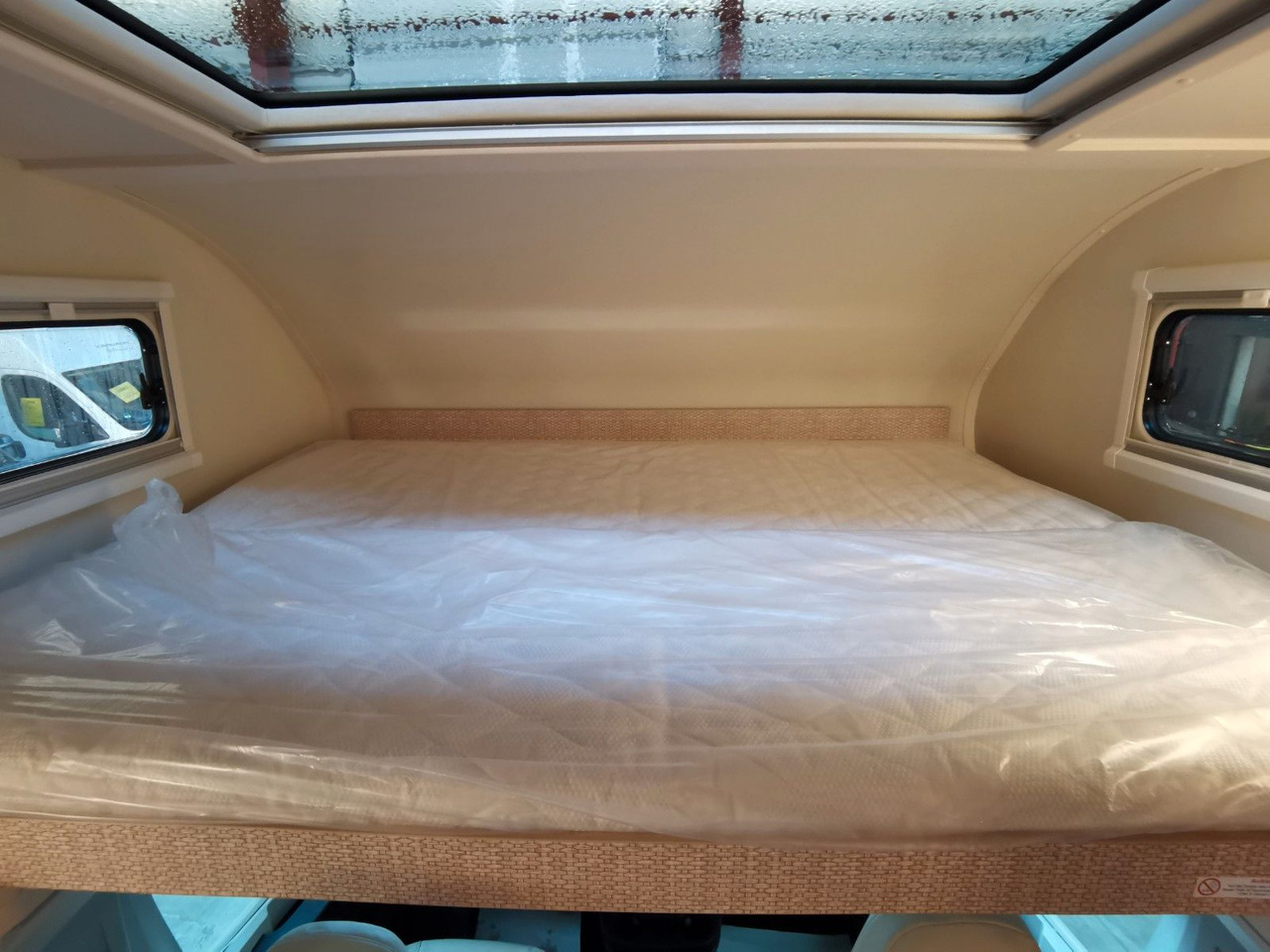 Alkoven Wohnmobil Eura Mobil ACTIVA ONE 690 HB / 180PS-9G AUTOMATIK -40H MAXI