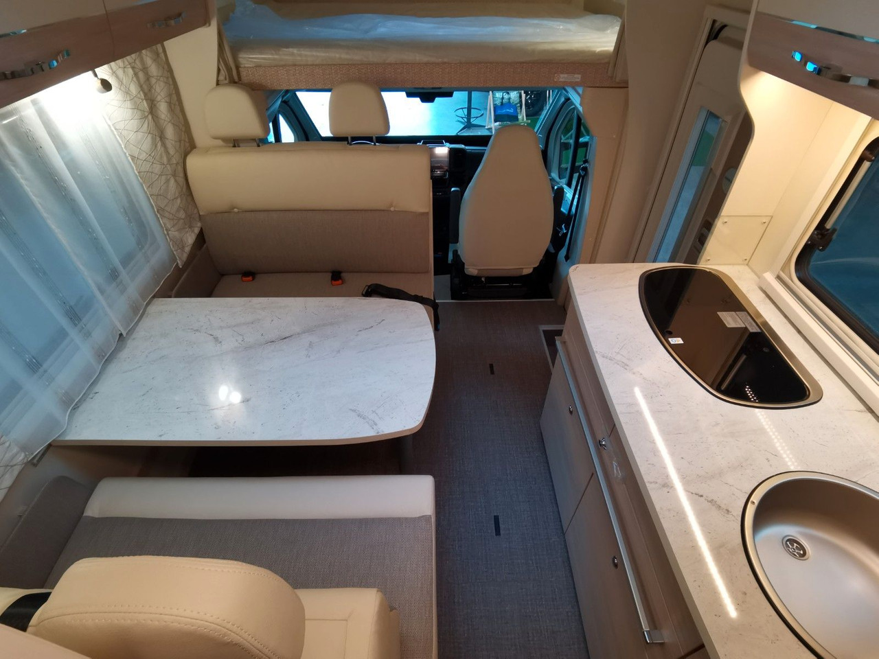 Alkoven Wohnmobil Eura Mobil ACTIVA ONE 690 HB / 180PS-9G AUTOMATIK -40H MAXI