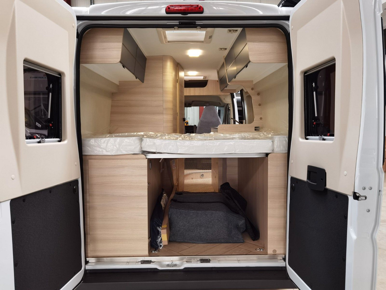 Camper Van Chausson V594 FIRST LINE/ -2026- / 140PS - 8G. AUTOMATIK