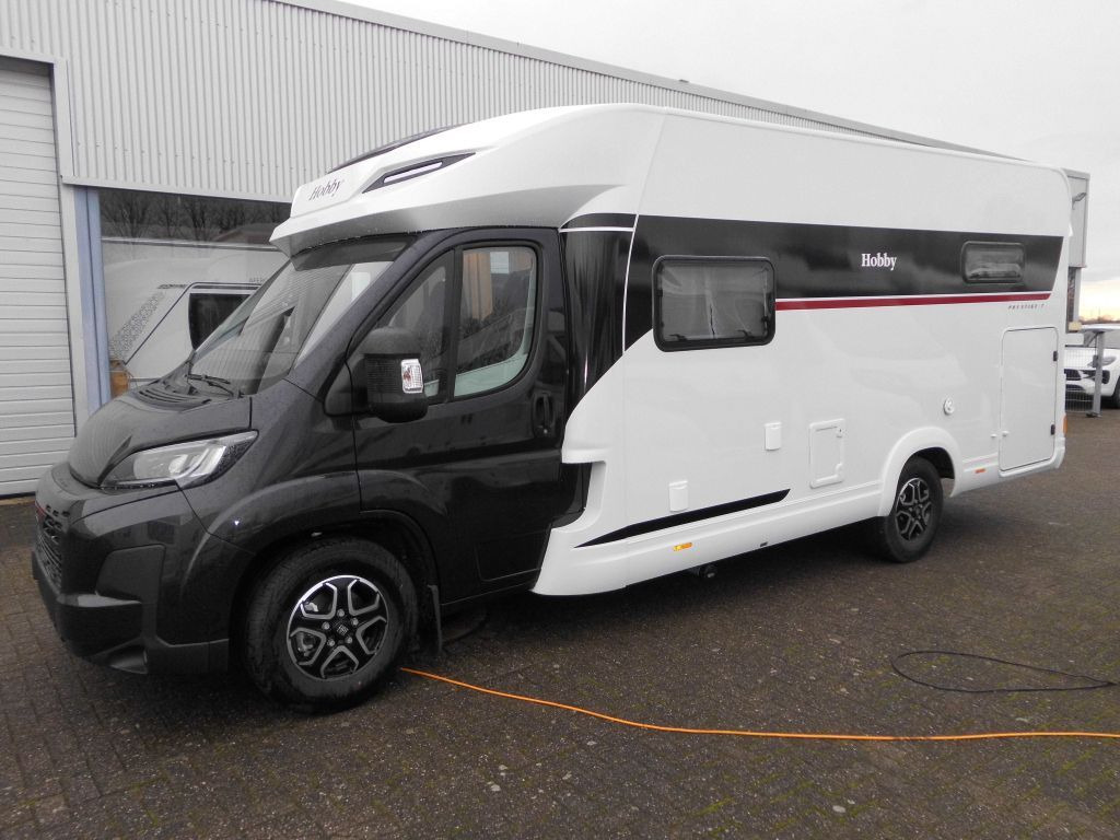 Teilintegriertes Wohnmobil Hobby PRESTIGE T 710 GE 2026 180PS Autom. Voll LED +++