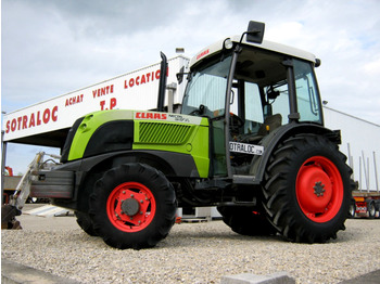  CLAAS NECTIS 247 VL - Traktor: das Bild 1
