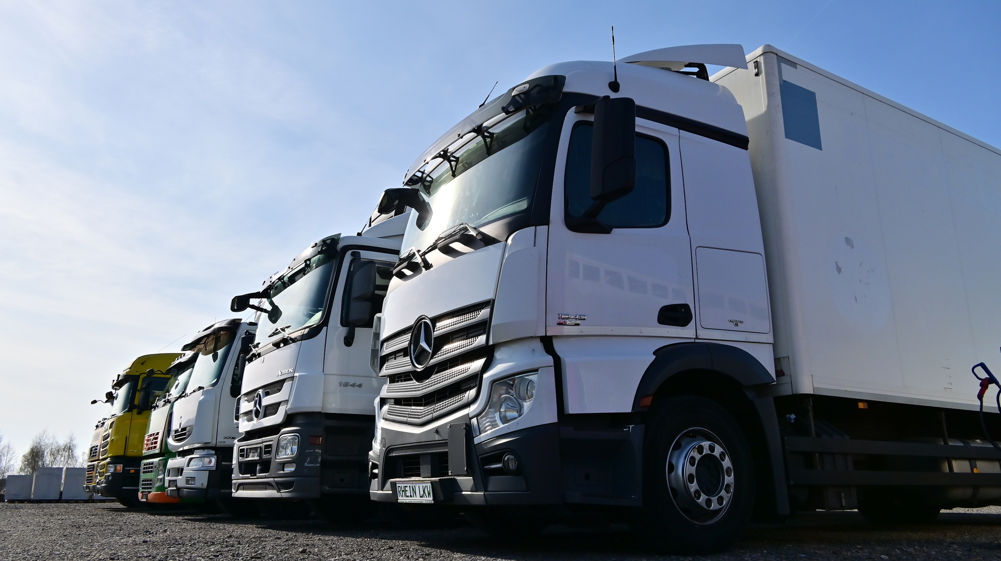 Rhein Trucks GmbH undefined: das Bild 3