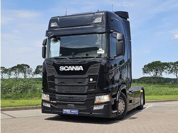 SCANIA R 450 Sattelzugmaschine