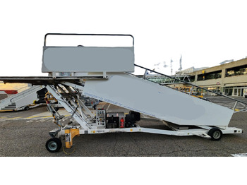 ZODIAC Passenger Stairs 2438 - Leasing ZODIAC Passenger Stairs 2438: das Bild 3