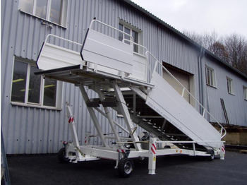 ZODIAC Passenger Stairs 2438 - Leasing ZODIAC Passenger Stairs 2438: das Bild 1