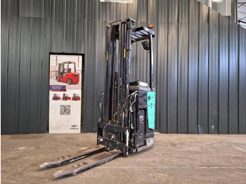 CATERPILLAR Hochhubwagen