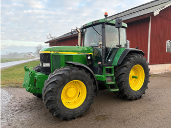 JOHN DEERE 7810 Traktor