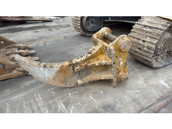 CATERPILLAR Aufreißer