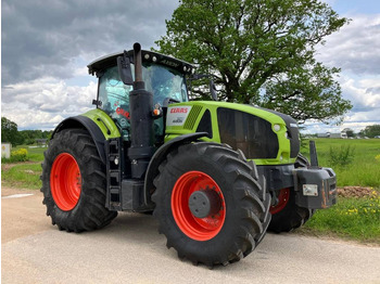 CLAAS Axion 920 Traktor