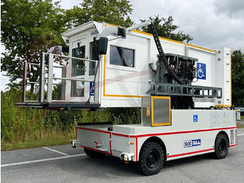 Ambulift-Fahrzeug