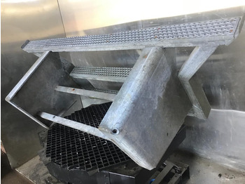 LIEBHERR Fahrerhaus und Interieur