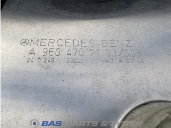 Kraftstofftank für LKW Mercedes-Benz Brandstoftank Mercedes 330 Liter A 960 470 21 03: das Bild 5 Kraftstofftank für LKW Mercedes-Benz Brandstoftank Mercedes 330 Liter A 960 470 21 03: das Bild 5