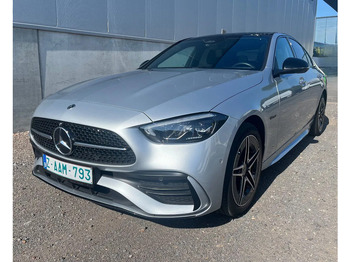 MERCEDES-BENZ Limousine