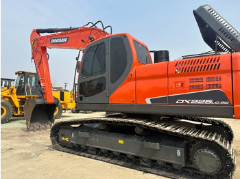 Kettenbagger Doosan DX 225LC-9C [ Copy ]: das Bild 2
