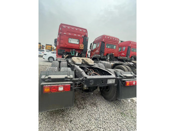 Sattelzugmaschine Shacman Right Hand X3000 X5000 (6*4) Semi Truck head Truck Head Tipper Head: das Bild 2 Sattelzugmaschine Shacman Right Hand X3000 X5000 (6*4) Semi Truck head Truck Head Tipper Head: das Bild 2