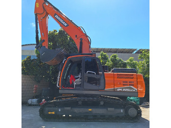 DOOSAN DX225LCA Kettenbagger