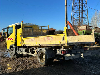 Kipper Nissan NT500: das Bild 4 Kipper Nissan NT500: das Bild 4