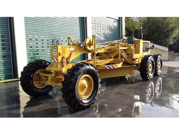 Grader CAT 12 F: das Bild 3 Grader CAT 12 F: das Bild 3