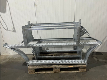 LIEBHERR Fahrerhaus und Interieur