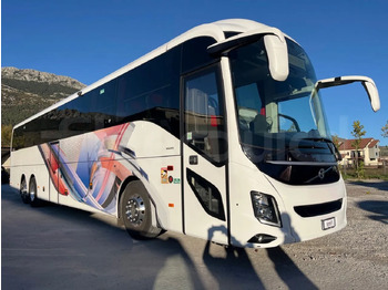 VOLVO Reisebus