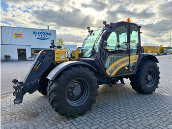 NEW HOLLAND Teleskoplader
