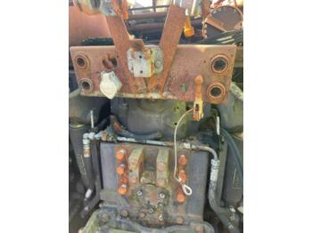 Traktor Deutz-Fahr DX 6.10 *zur Teileverwertung*: das Bild 3 Traktor Deutz-Fahr DX 6.10 *zur Teileverwertung*: das Bild 3