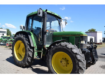 JOHN DEERE 6200 Traktor