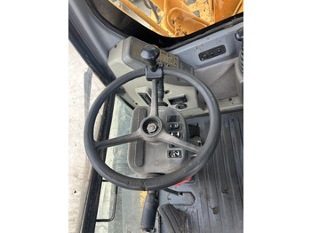 Mobilbagger HYUNDAI R210W-7: das Bild 4