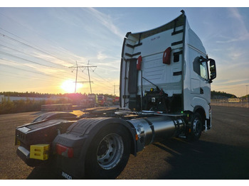 Sattelzugmaschine IvecoS-Way 460 4x2 LNG / LBG: das Bild 4 Sattelzugmaschine IvecoS-Way 460 4x2 LNG / LBG: das Bild 4