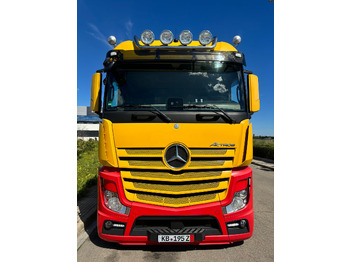 Autotransporter LKW MERCEDES-BENZ ACTROS 450: das Bild 2 Autotransporter LKW MERCEDES-BENZ ACTROS 450: das Bild 2