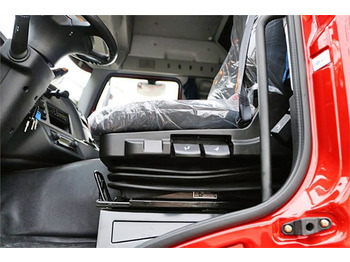 Sattelzugmaschine FAW New Faw J6P 390 Trucks for Sale in Nigeria: das Bild 3