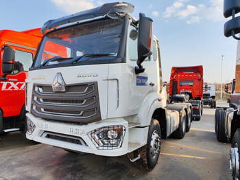SINOTRUK HOWO Sattelzugmaschine