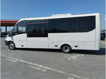 Kleinbus, Personentransporter IVECO FIRST ROSERO 70C18: das Bild 4