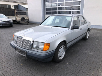 MERCEDES-BENZ Limousine