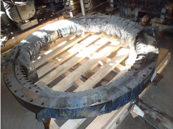 NEW HOLLAND Drehkranz