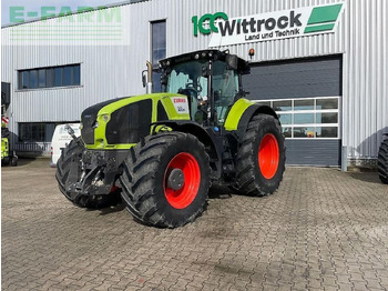 CLAAS Axion 920 Traktor