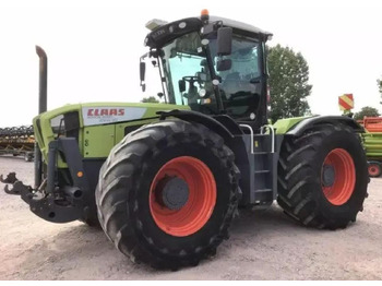 CLAAS Xerion 3800 Traktor
