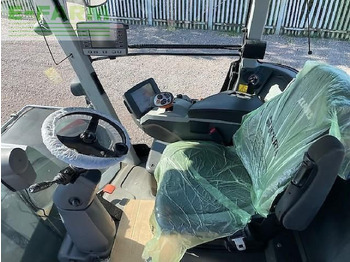 CLAAS Xerion 4000 Traktor