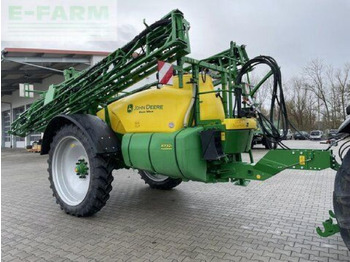 JOHN DEERE Anhängespritze